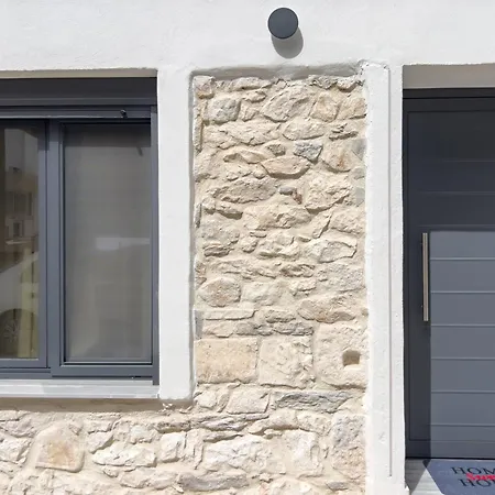Domus F Apartamento