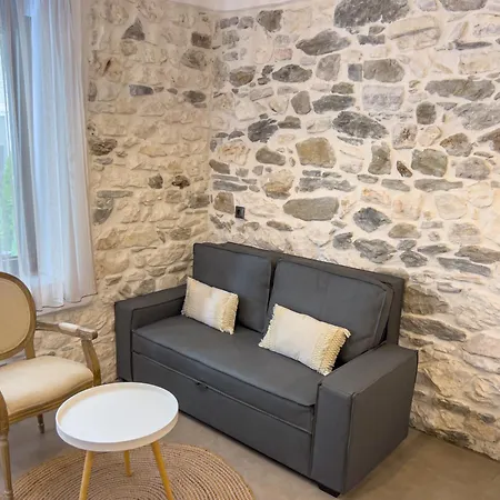 Διαμέρισμα Domus F